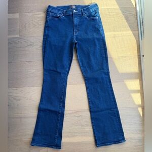 MOTHER The Outsider Sneak Jeans